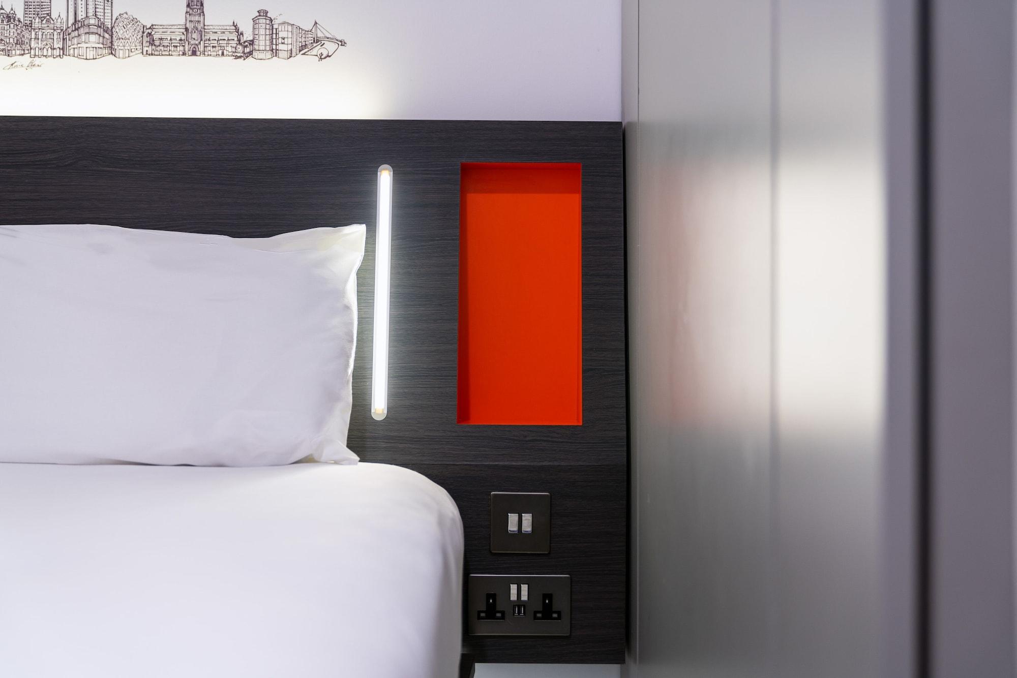 Easyhotel Leeds Leeds  Exterior foto
