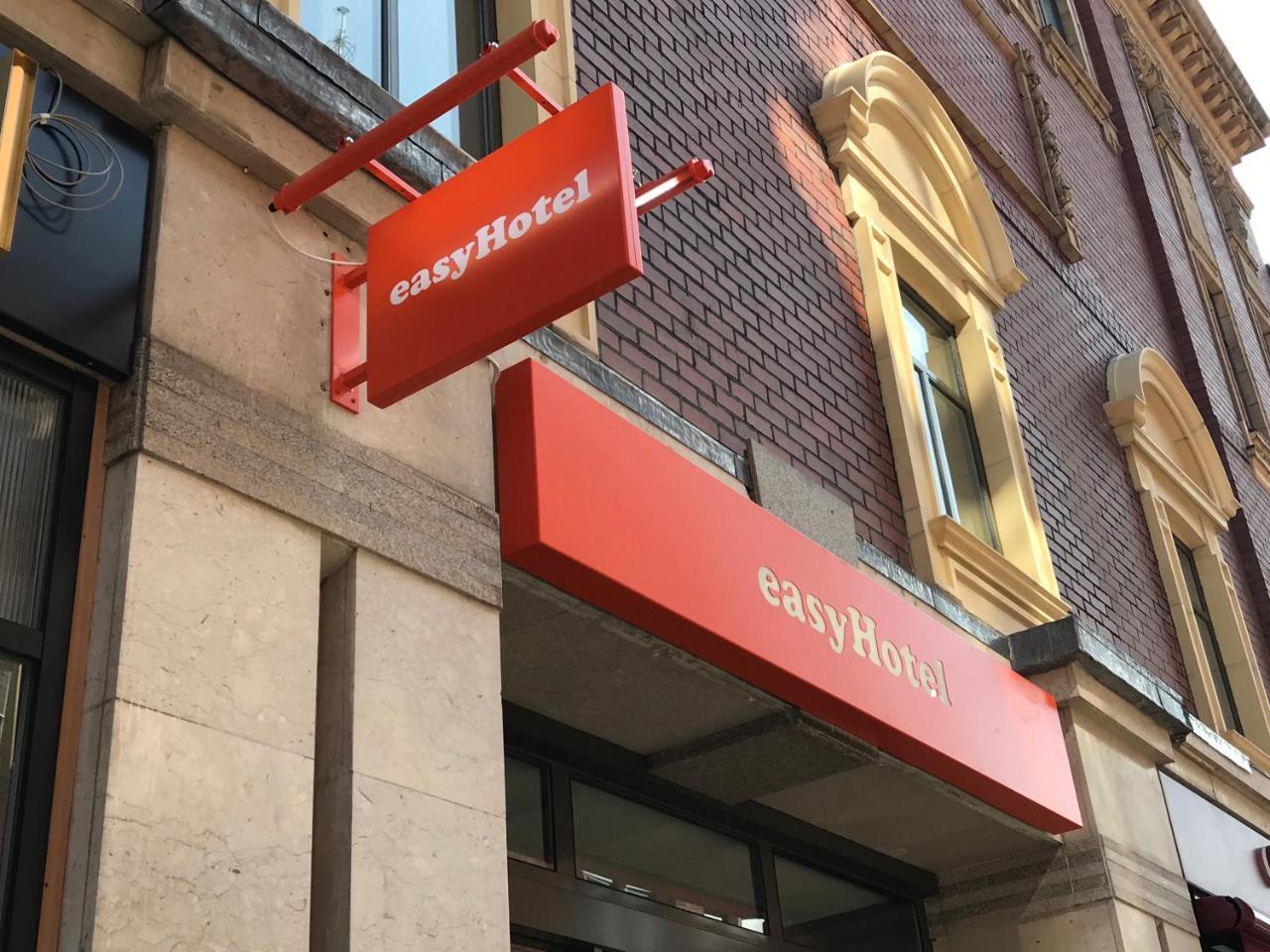 Easyhotel Leeds Leeds  Exterior foto